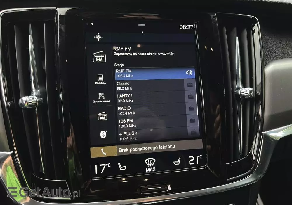 VOLVO V90 D4 Momentum Pro