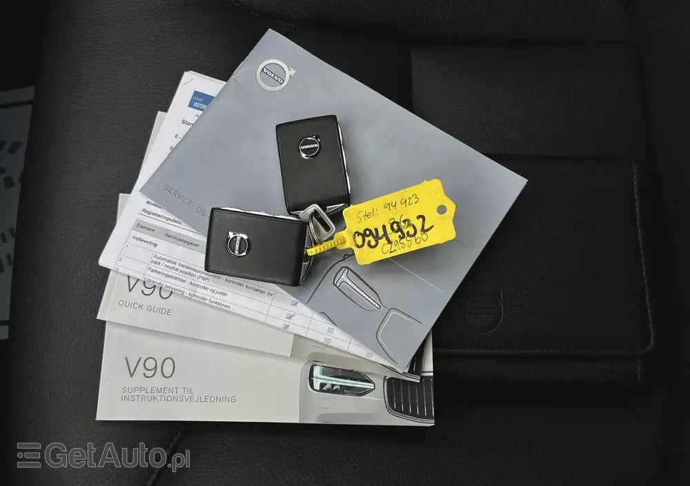 VOLVO V90 D4 Momentum Pro