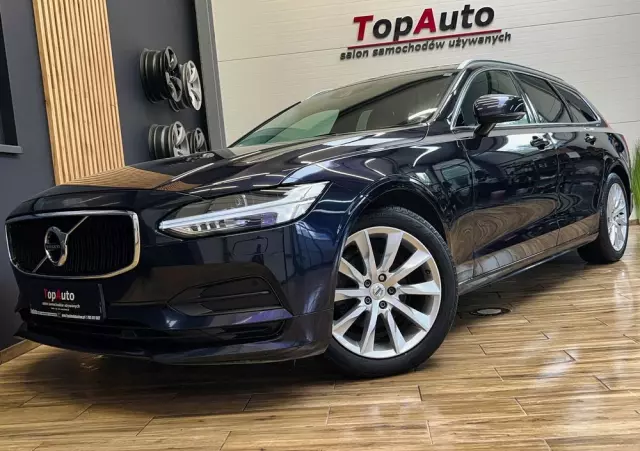 VOLVO V90 D4 Momentum Pro