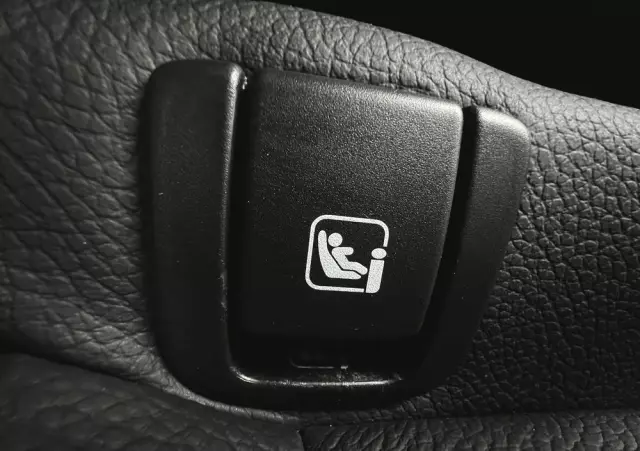 VOLVO V90 D4 Momentum Pro