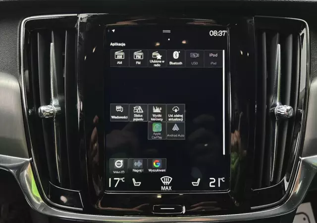 VOLVO V90 D4 Momentum Pro