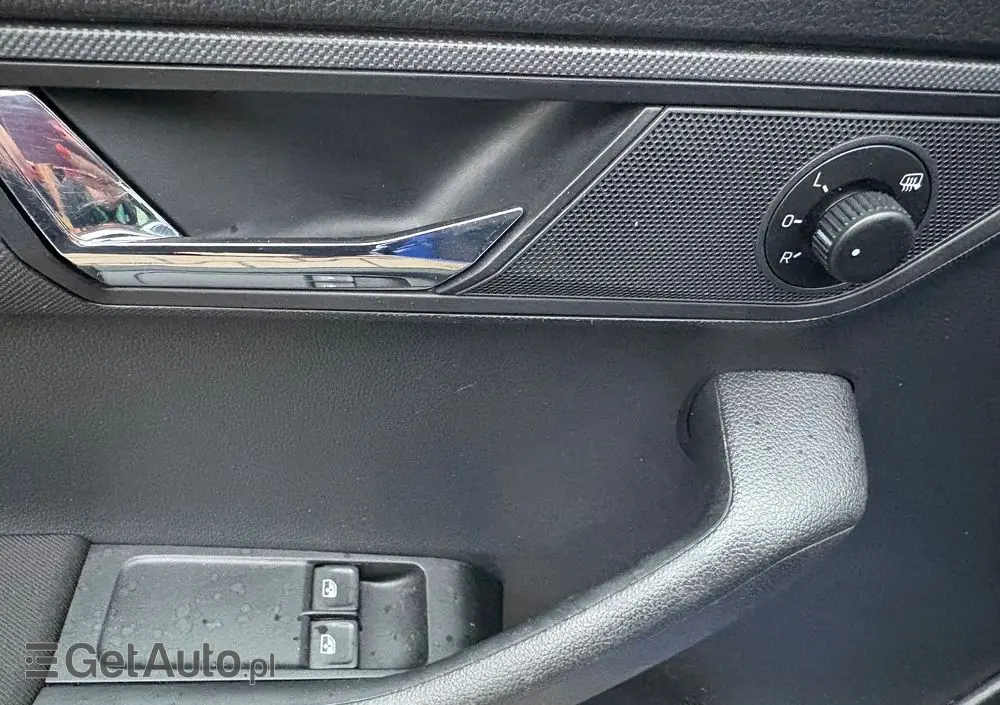 SKODA Fabia 1.0 Active