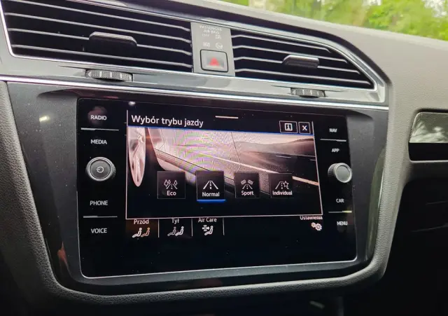 VOLKSWAGEN Tiguan 2.0 TSI 4Mot Elegance DSG