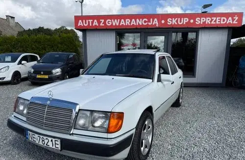 MERCEDES-BENZ W124 