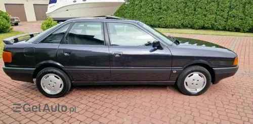 AUDI 80 