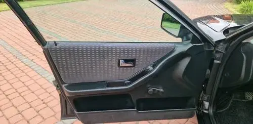 AUDI 80 