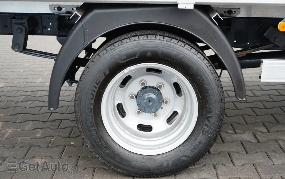 IVECO DAILY  35-140 / SKRZYNIOWY 5m / MANUAL / BLIŹNIAK / 2020 / SPROWADZONY 