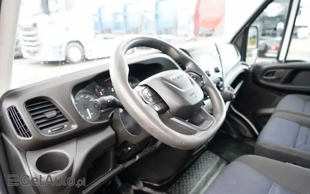 IVECO DAILY  35-140 / SKRZYNIOWY 5m / MANUAL / BLIŹNIAK / 2020 / SPROWADZONY 