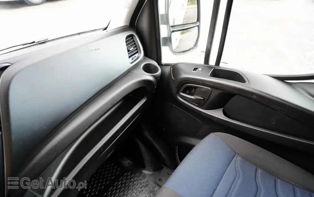 IVECO DAILY  35-140 / SKRZYNIOWY 5m / MANUAL / BLIŹNIAK / 2020 / SPROWADZONY 