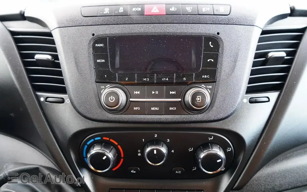 IVECO DAILY  35-140 / SKRZYNIOWY 5m / MANUAL / BLIŹNIAK / 2020 / SPROWADZONY 