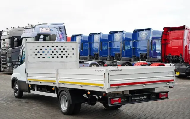 IVECO DAILY  35-140 / SKRZYNIOWY 5m / MANUAL / BLIŹNIAK / 2020 / SPROWADZONY 