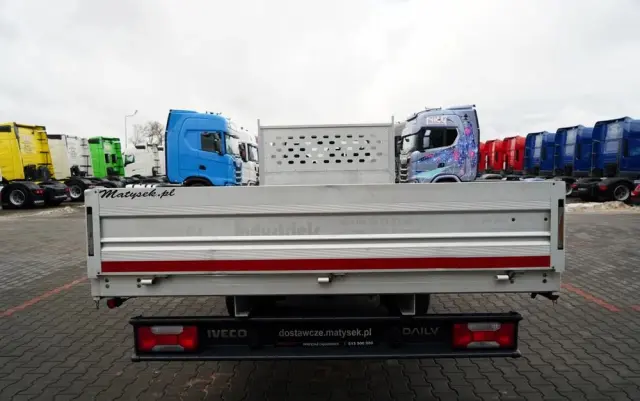 IVECO DAILY  35-140 / SKRZYNIOWY 5m / MANUAL / BLIŹNIAK / 2020 / SPROWADZONY 
