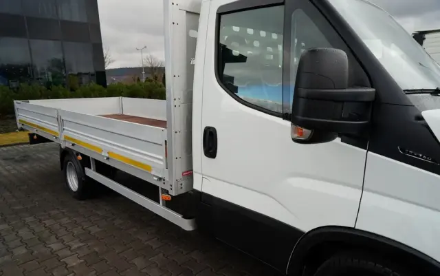 IVECO DAILY  35-140 / SKRZYNIOWY 5m / MANUAL / BLIŹNIAK / 2020 / SPROWADZONY 