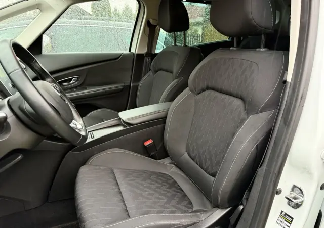 RENAULT Scenic 1.3 TCe Energy Intens