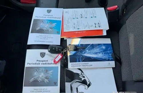 PEUGEOT Expert 