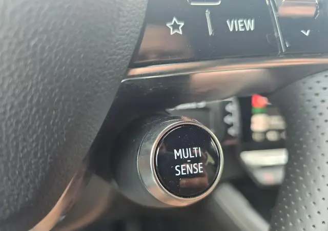 RENAULT Austral 1.3 TCe mHEV Techno