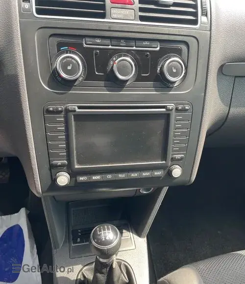 VOLKSWAGEN Touran 