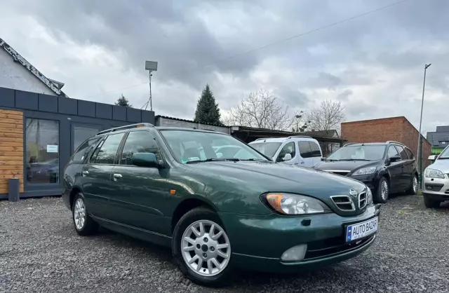 NISSAN Primera 