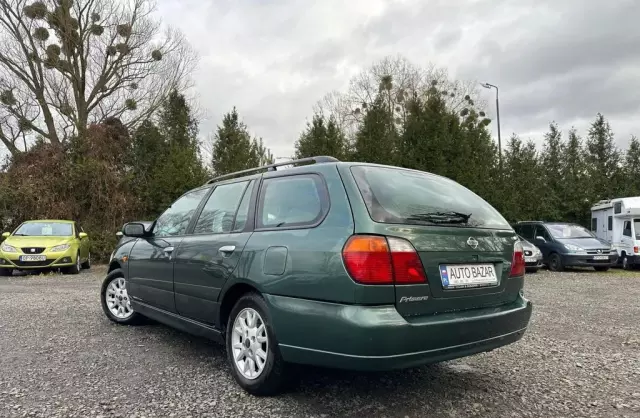 NISSAN Primera 