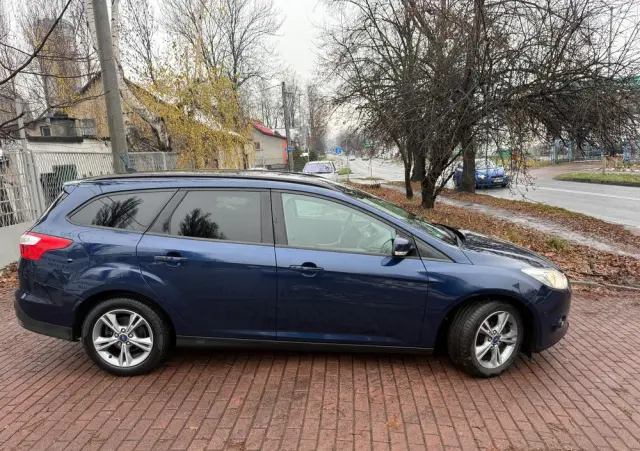 FORD Focus 1.6 TDCi DPF Start-Stopp-System Titanium