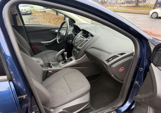 FORD Focus 1.6 TDCi DPF Start-Stopp-System Titanium