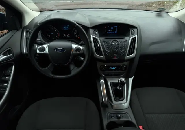 FORD Focus 1.6 TDCi DPF Start-Stopp-System Titanium