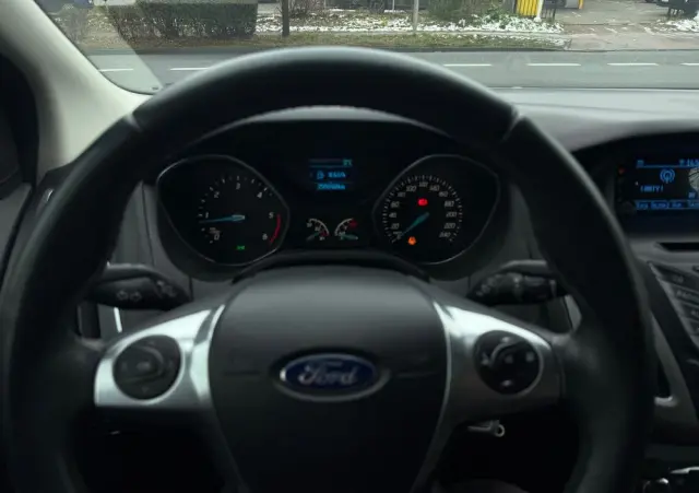 FORD Focus 1.6 TDCi DPF Start-Stopp-System Titanium