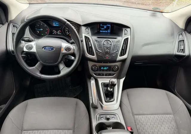 FORD Focus 1.6 TDCi DPF Start-Stopp-System Titanium