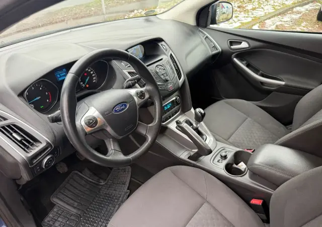 FORD Focus 1.6 TDCi DPF Start-Stopp-System Titanium