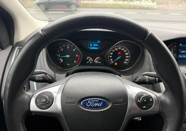 FORD Focus 1.6 TDCi DPF Start-Stopp-System Titanium