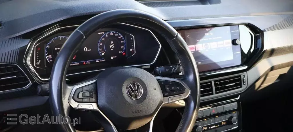 VOLKSWAGEN T-cross 