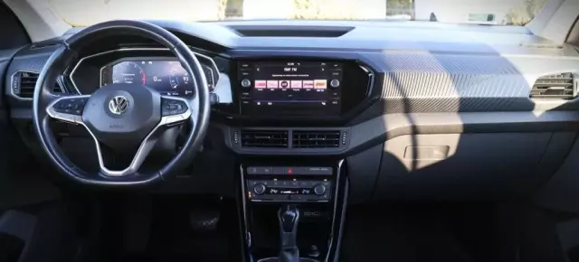 VOLKSWAGEN T-cross 