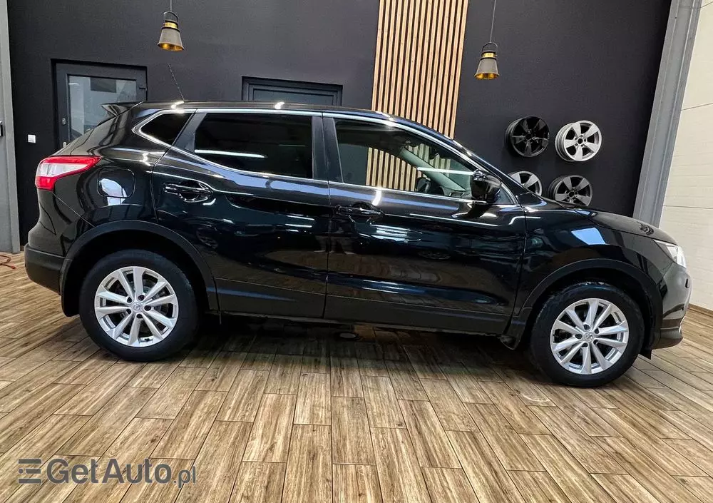 NISSAN Qashqai 1.6 DCi N-Connecta Xtronic