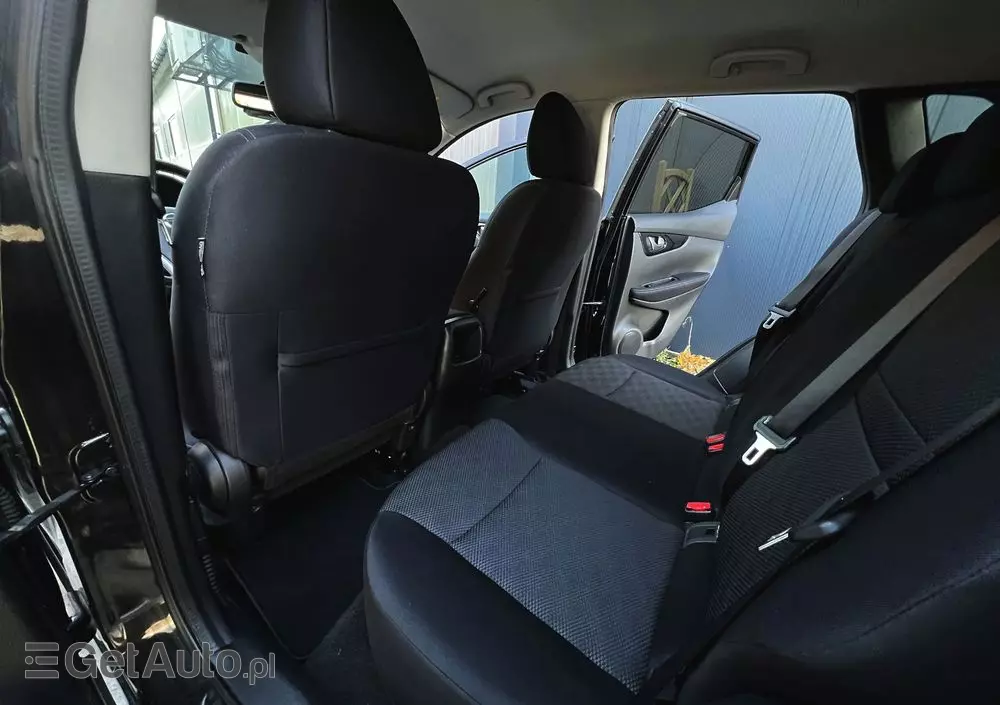 NISSAN Qashqai 1.6 DCi N-Connecta Xtronic