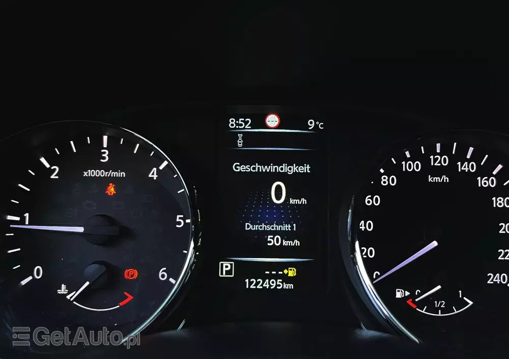 NISSAN Qashqai 1.6 DCi N-Connecta Xtronic