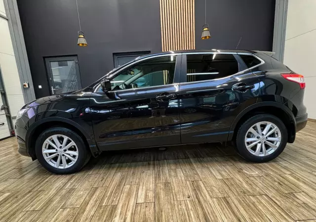 NISSAN Qashqai 1.6 DCi N-Connecta Xtronic