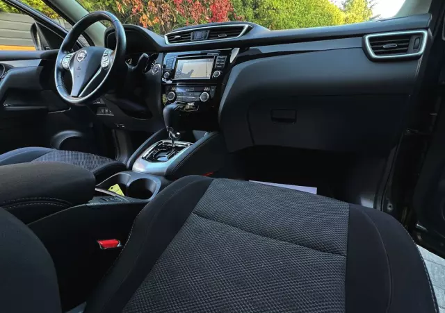 NISSAN Qashqai 1.6 DCi N-Connecta Xtronic