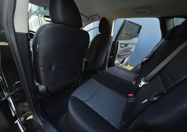 NISSAN Qashqai 1.6 DCi N-Connecta Xtronic