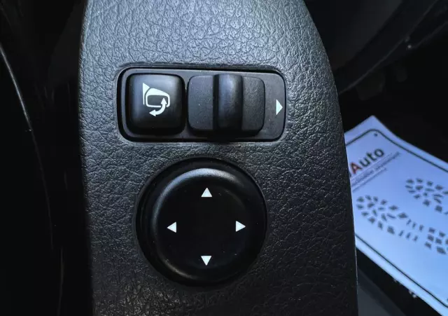 NISSAN Qashqai 1.6 DCi N-Connecta Xtronic