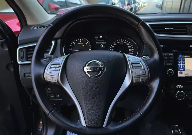 NISSAN Qashqai 1.6 DCi N-Connecta Xtronic