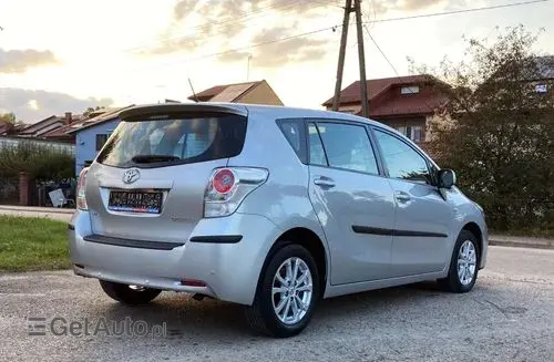 TOYOTA Verso 
