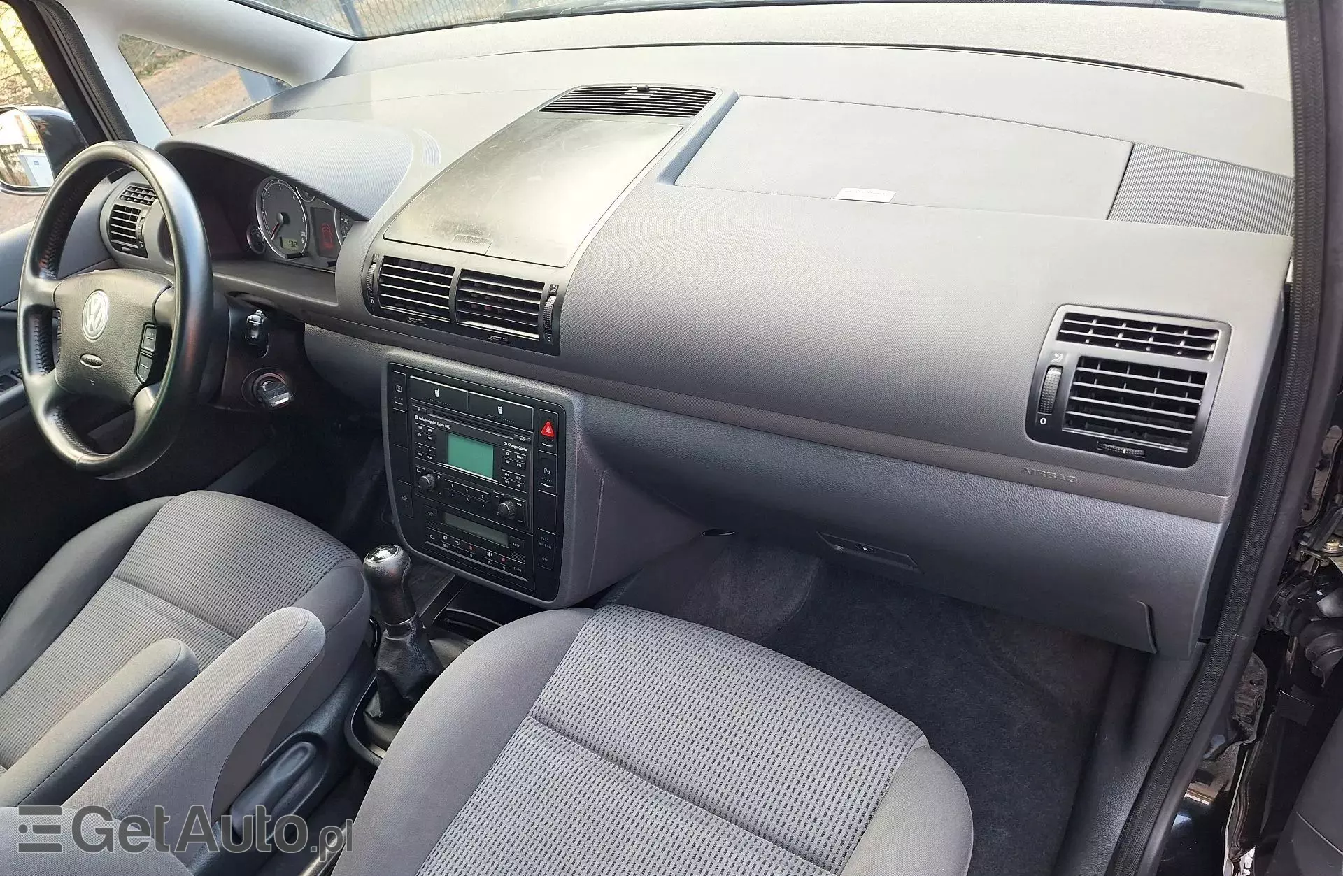 VOLKSWAGEN Sharan 1.9 TDI (115 KM)