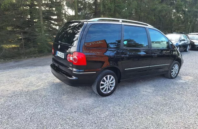VOLKSWAGEN Sharan 1.9 TDI (115 KM)