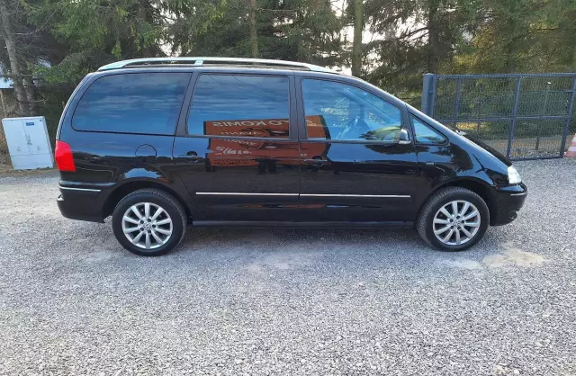 VOLKSWAGEN Sharan 1.9 TDI (115 KM)
