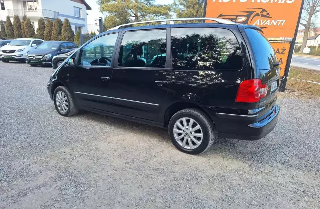 VOLKSWAGEN Sharan 1.9 TDI (115 KM)