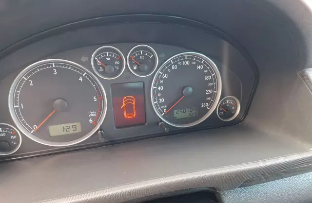 VOLKSWAGEN Sharan 1.9 TDI (115 KM)