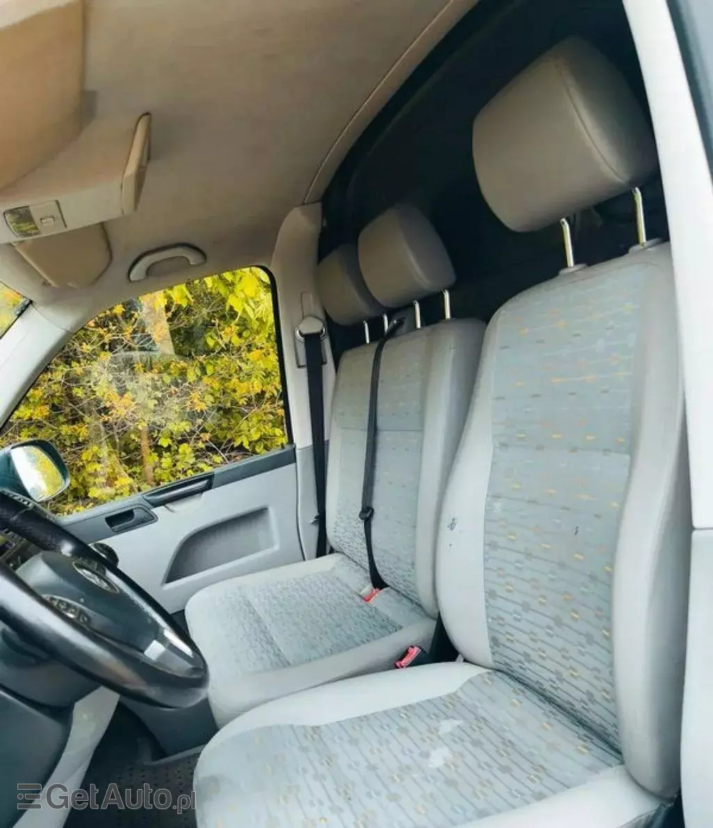 VOLKSWAGEN TRANSPORTER 