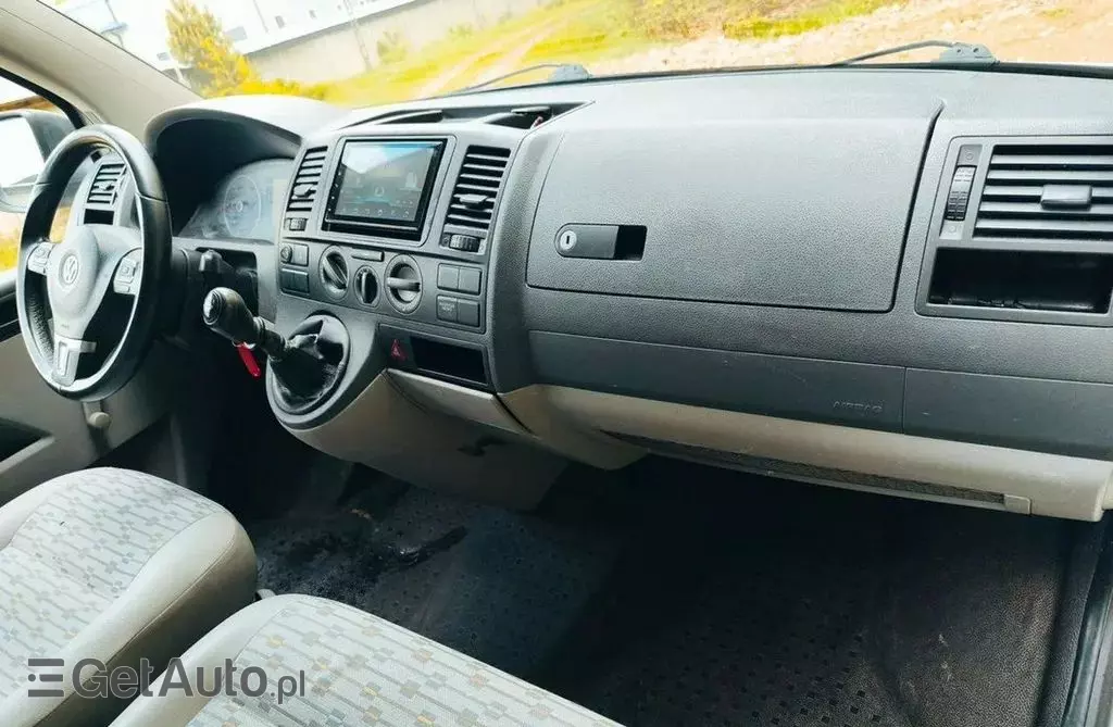 VOLKSWAGEN TRANSPORTER 