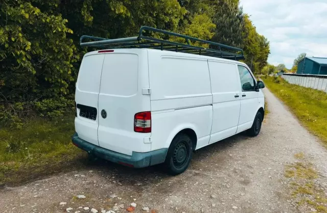 VOLKSWAGEN TRANSPORTER 