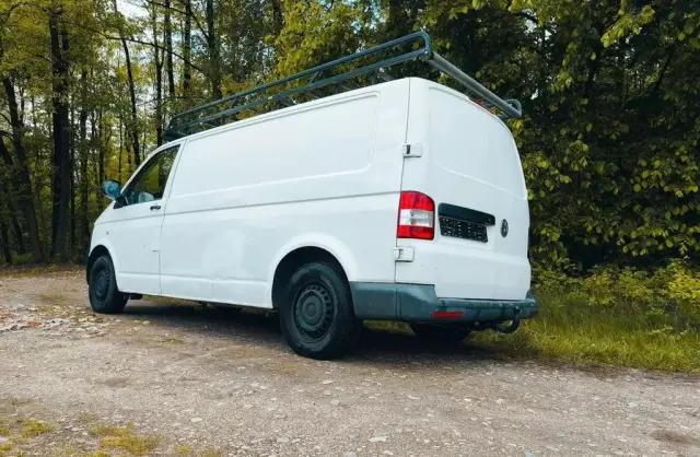 VOLKSWAGEN TRANSPORTER 
